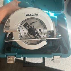 Makita Circular Saw 