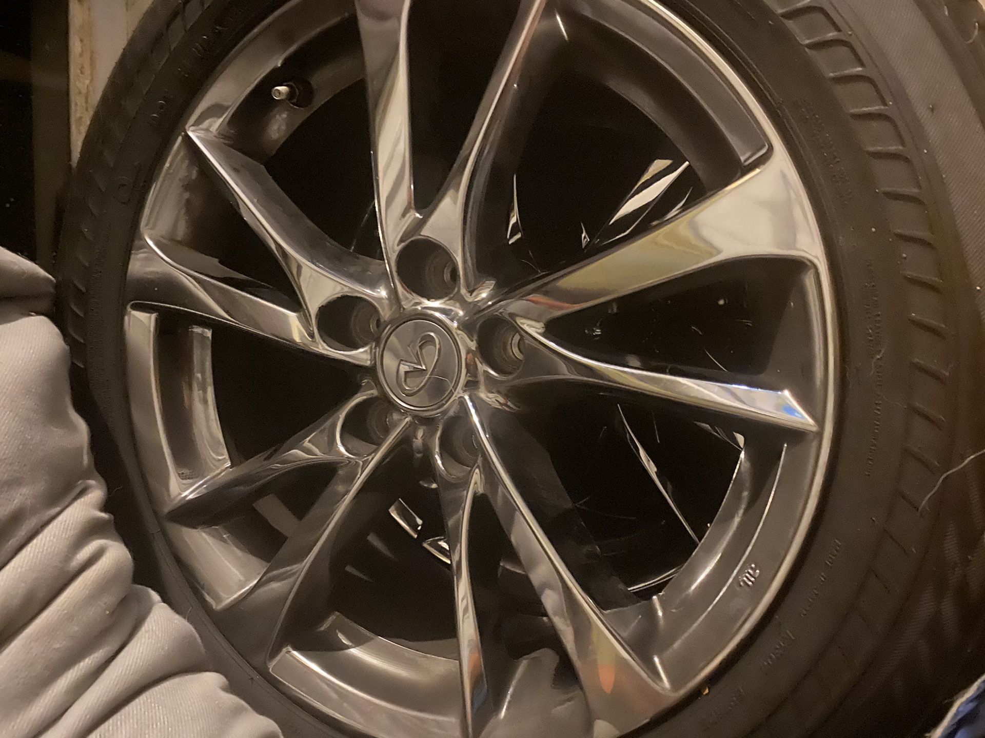 17” infiniti rims