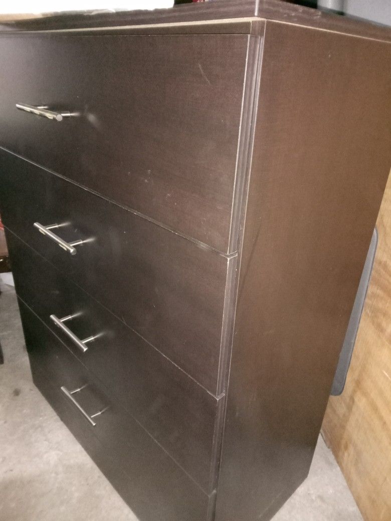 Dresser And Nightstand Brown