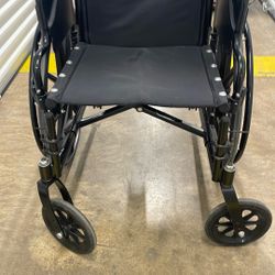 Invacare 18' Tracer sx5 wheelchair