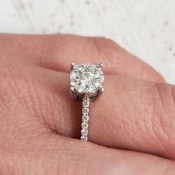 White Gold Ring With Diamonds