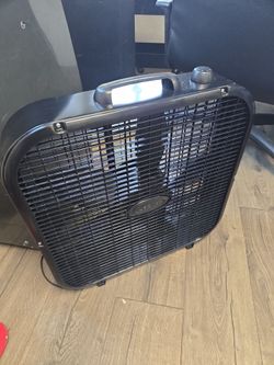 Box fan used once Lasko Black