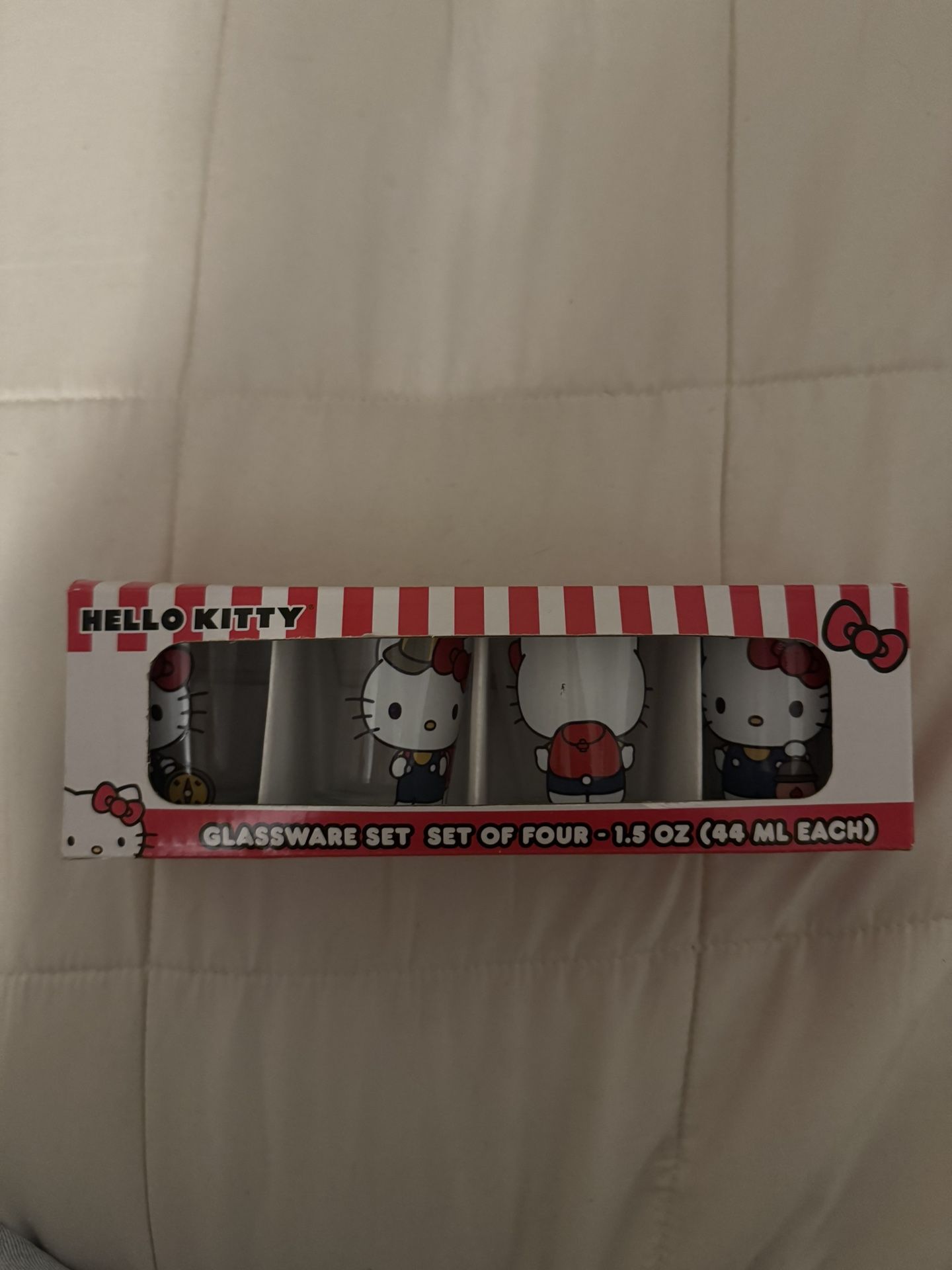 Hello Kitty Glassware