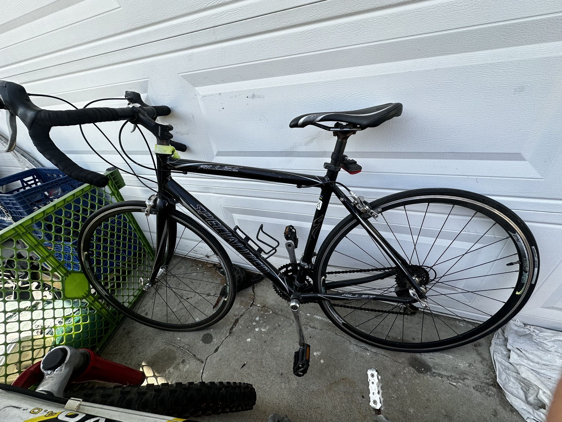 Specialized Allez elite Cycling bike 54cm