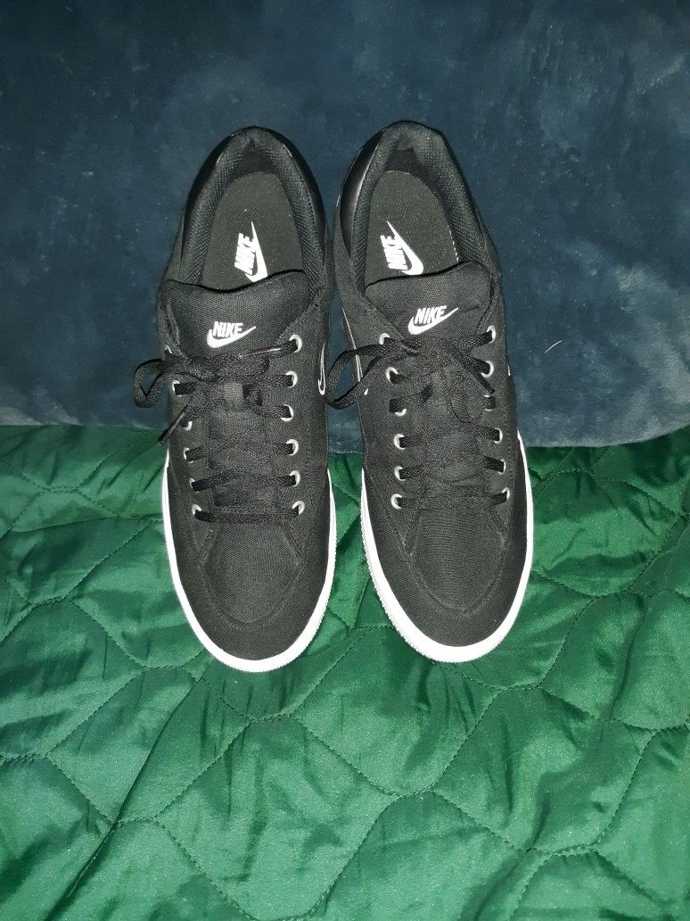 Nike Tennis Shoes Mens Skikers