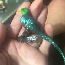 Plastic Bird 