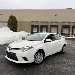 2016 Toyota Corolla Impecável 