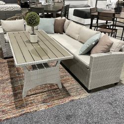 Patio Furniture / Outdoor Dining Table Set With Benches