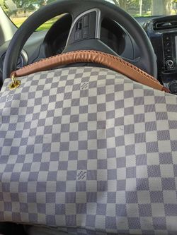 Louis Vuitton Paris purse
