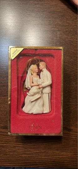 Lenox 2004 Annual Wedding Couple Ornament 4”