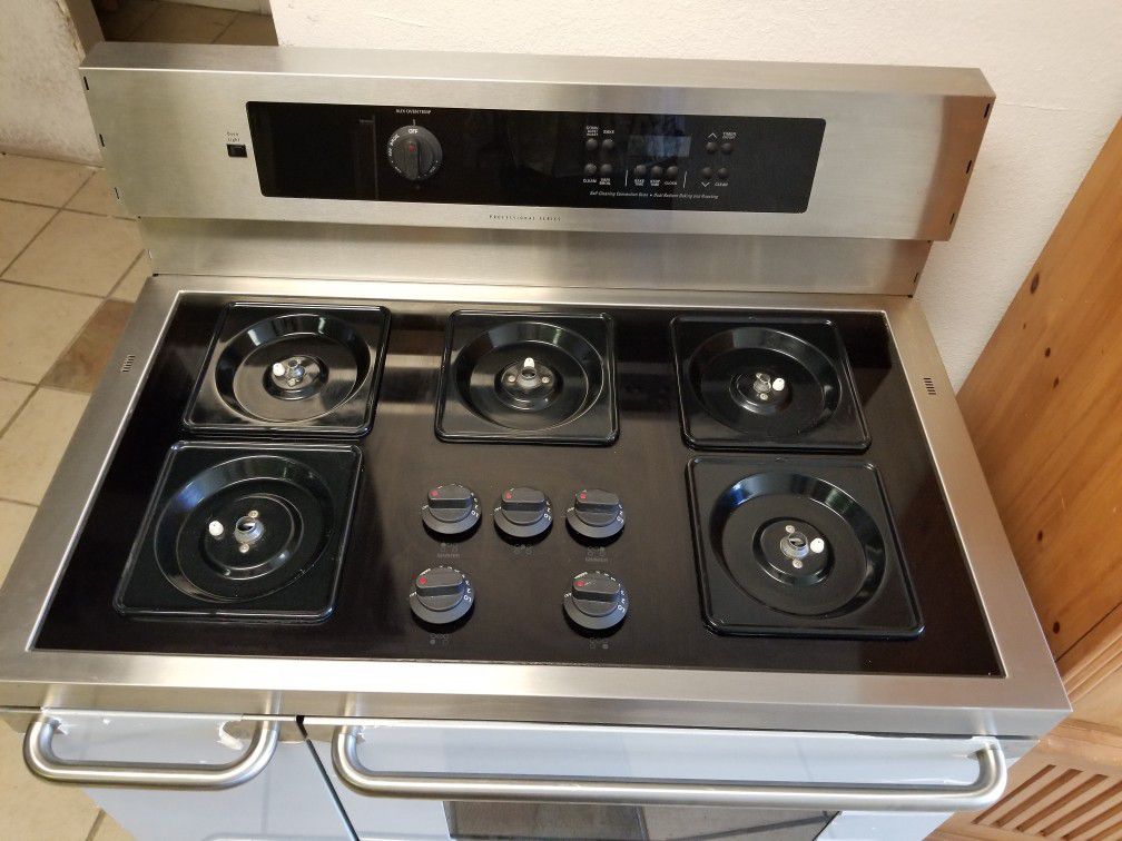 Frigidaire Professional Series Gas/Electric Stove