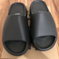Yeezy Adidas Slides Dark Onyx 8