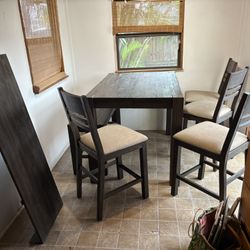 Nice Wood Dining Table With Leaf, 4 Chairs, And Bench
