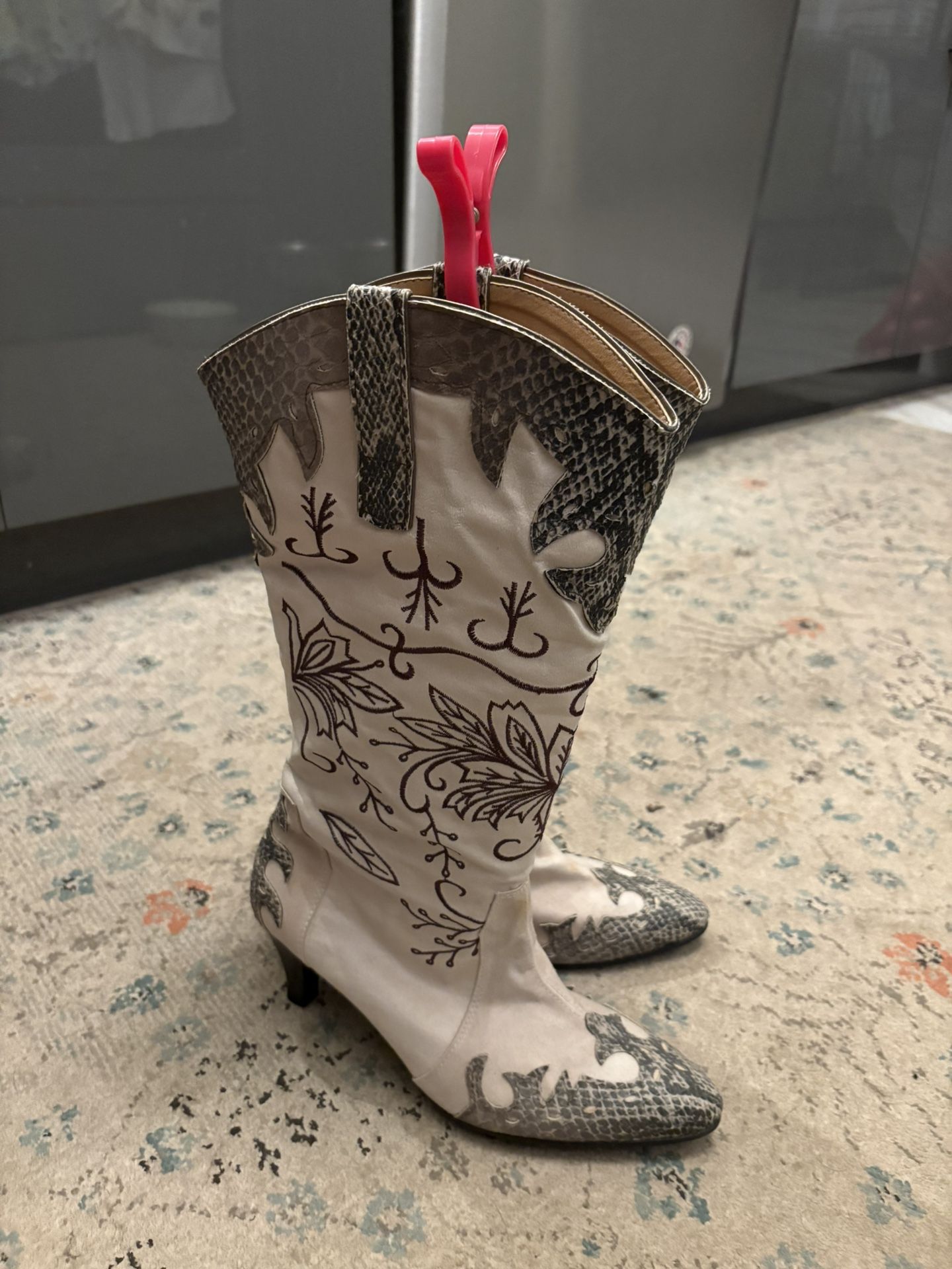 Women’s Cowboy Boots 7.5