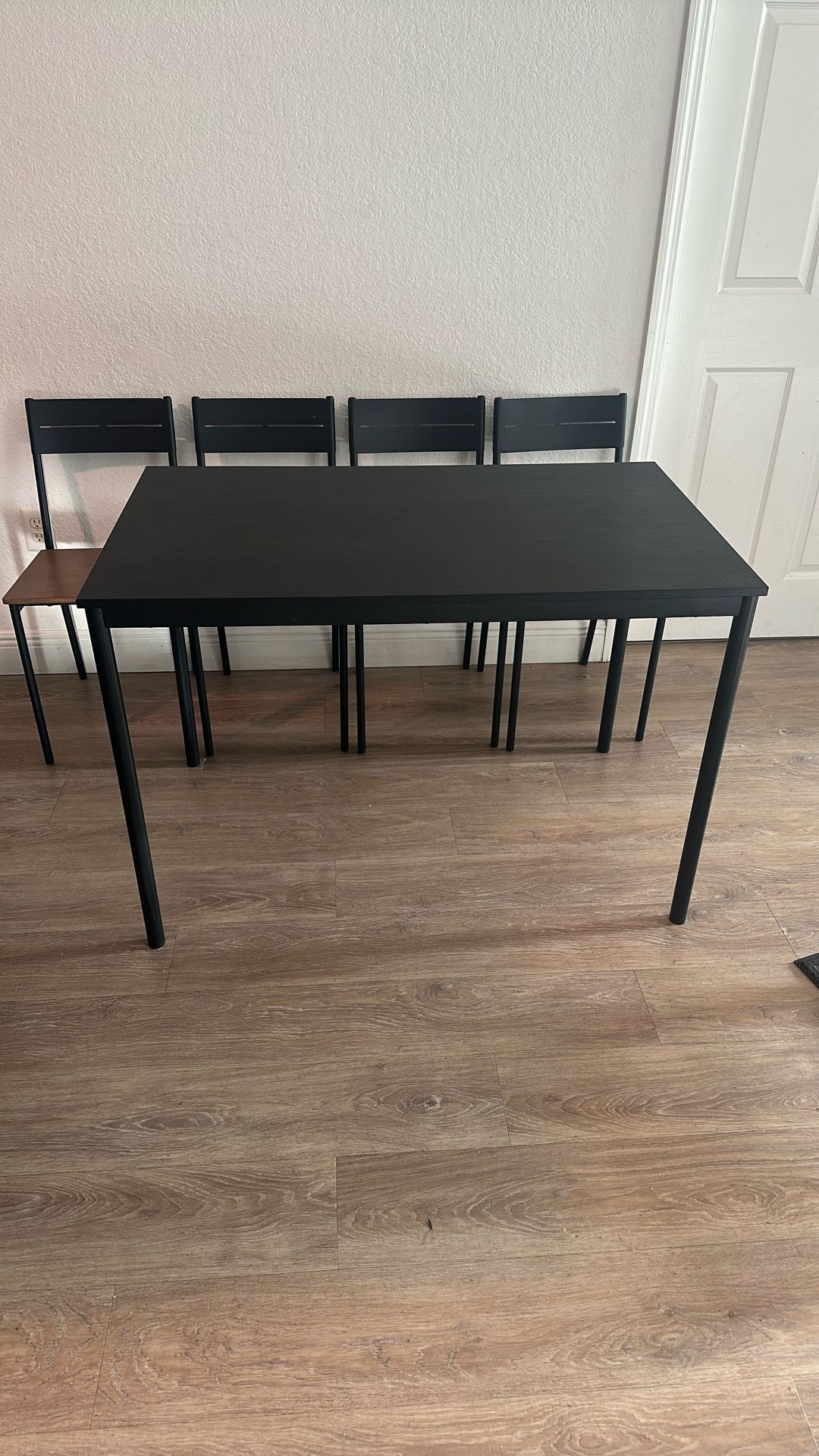 Kitchen/dinner Table 43.5x26.5 With 4 Chairs 