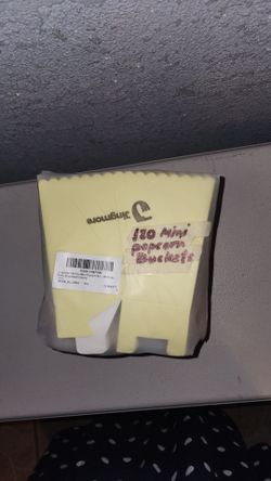 Misc party supplies