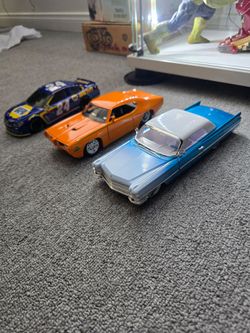 Cars 1/24 lot die cast