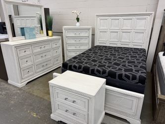 Eight Piece Queen Size Bedroom, Set With Free Five Drawer Chest