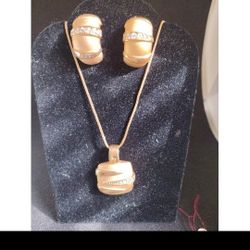 Gold Plated Saudi Style 18" Snake Necklace with Gold Chunk Hoop Earrings