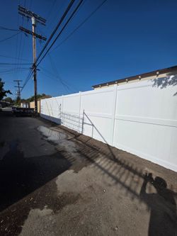 Vinyl fence 5️⃣6️⃣2️⃣5️⃣6️⃣4️⃣7️⃣0️⃣6️⃣1️⃣