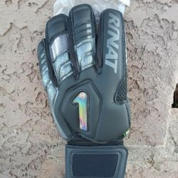 GUANTES DÉ PORTERO RINAT CON VARILLA PROFESIONAL # 10