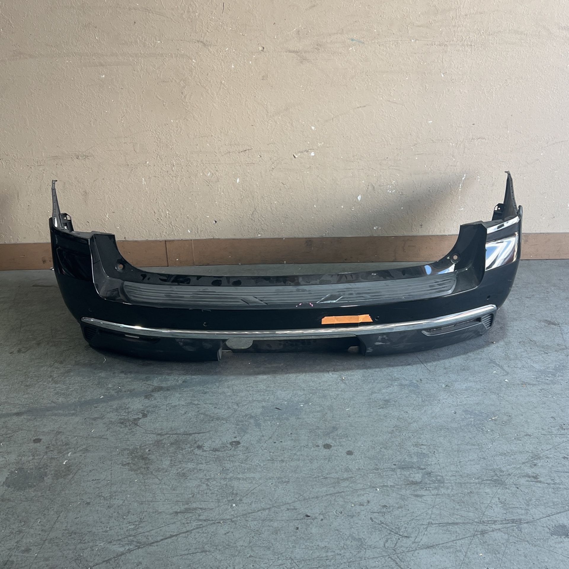 21-24 Chevrolet Suburban Gmc Yukon Xl Rear Bumper Cover Rear Fascia Bumper Trasero De Atras Part Parts 2021 2022 2023 2024