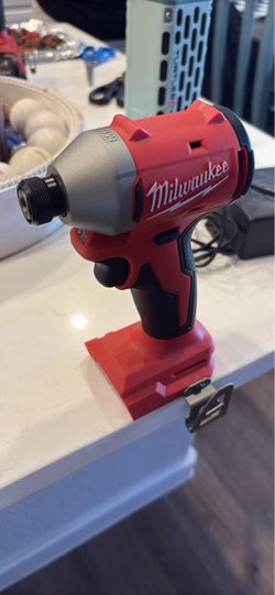 3651-20 Milwaukee m18 1/4” compact hex 3 speed