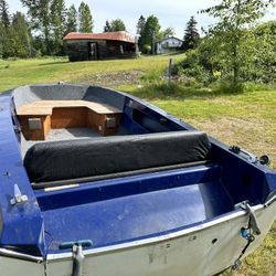 14’ Fiber Glass Boat 