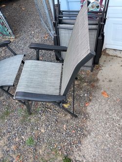Folding lawn chairs