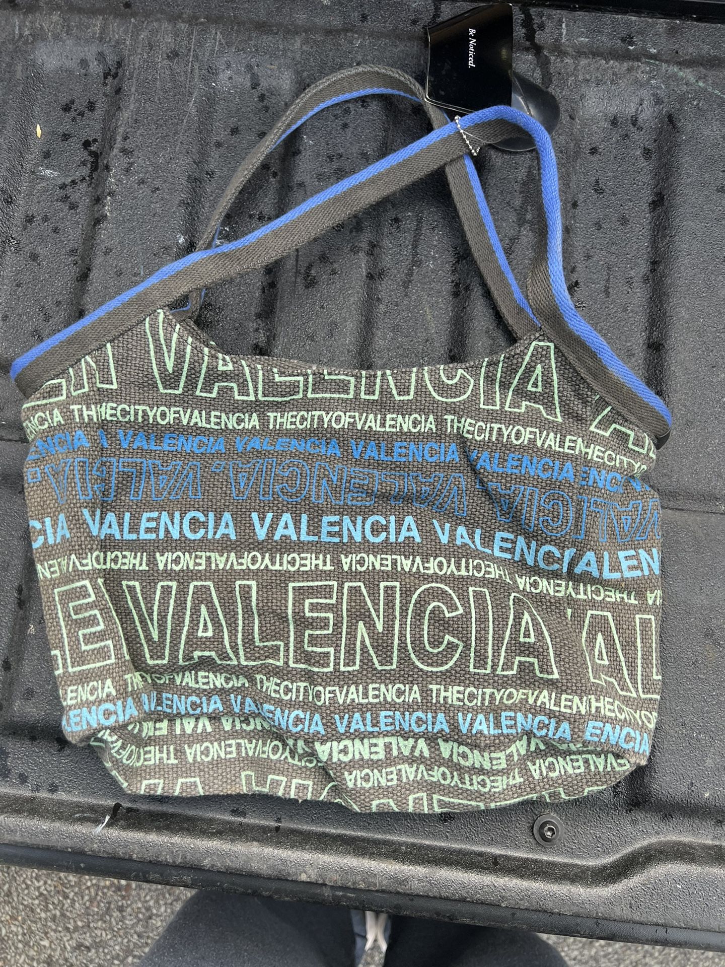 Robin Ruth Valencia Spain Graphic Tote Bag/purse black teal and white, new with tags 