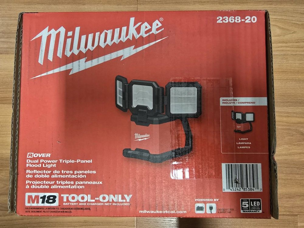 Milwaukee M18 Rover Dual Power Flood Light