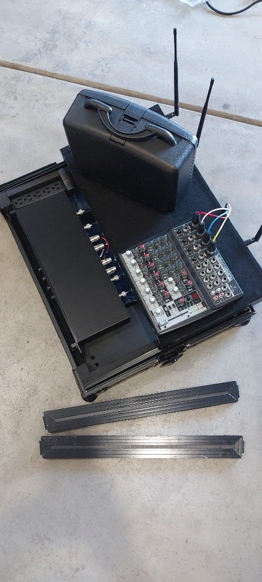DJ Wedding Ceremony Rig Setup - 4 Microphones / Lapel / Stand
