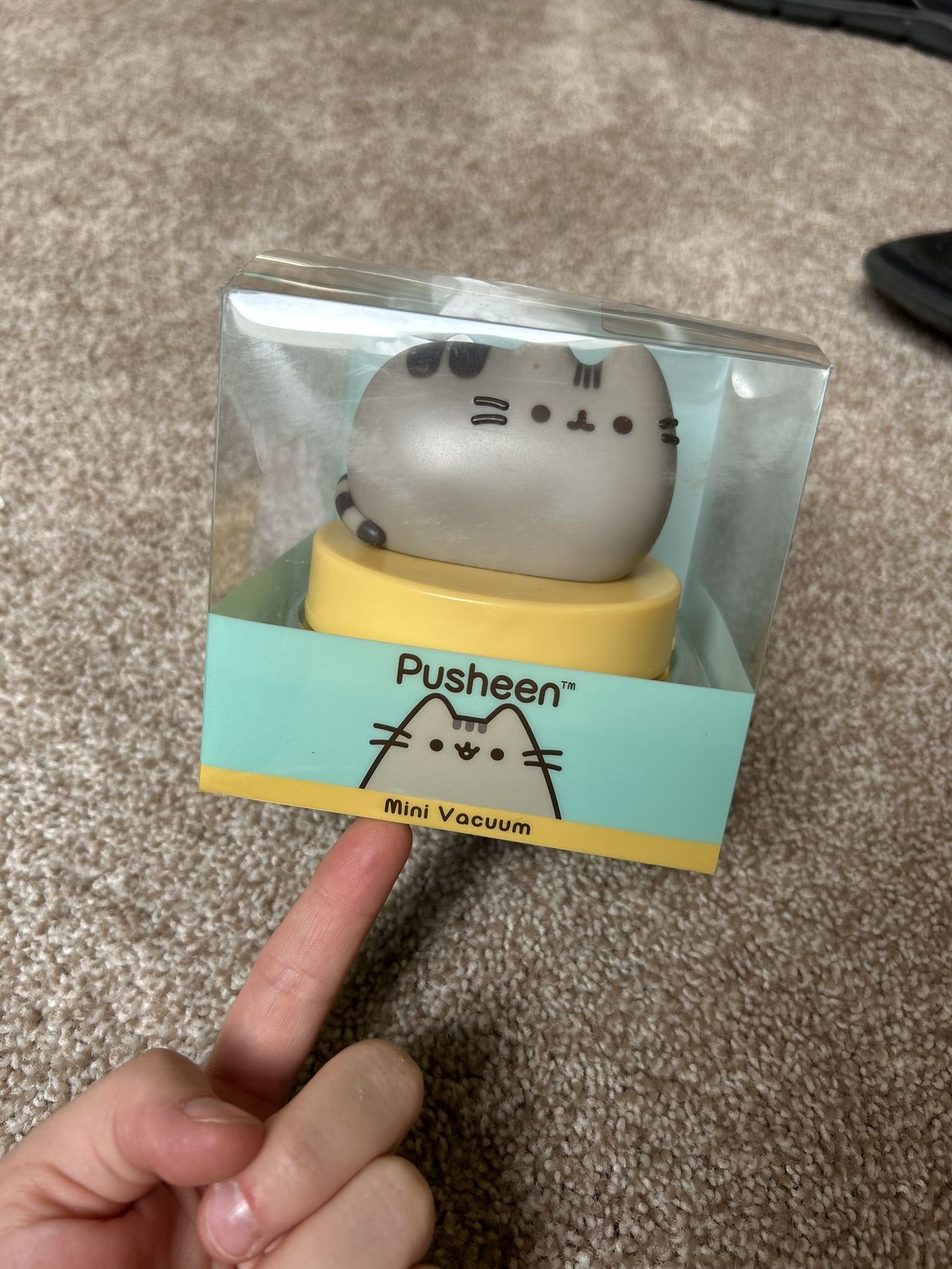 Pusheen Mini Vacuum