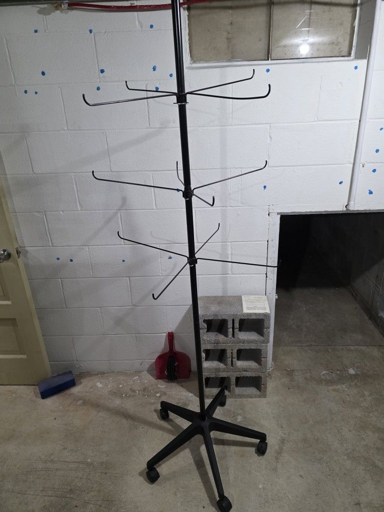 Metal Hanger Stand