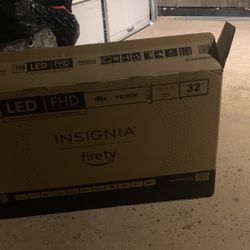 Insignia Fire Stick tv 32 In