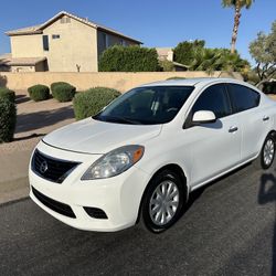 Nissan Versa 