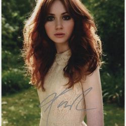 Karen Gillan Signed 8x10 Photo - Certified by BECKETT - Guardians Of The Galaxy