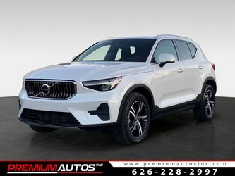 2025 Volvo XC40