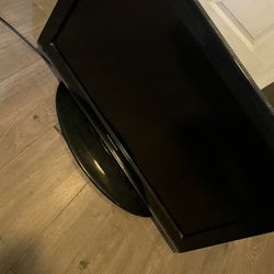 Toshiba 32” TV