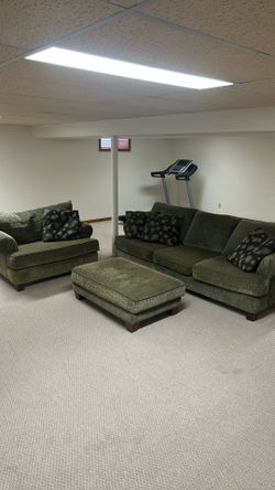 Couch *GREAT CONDITION*