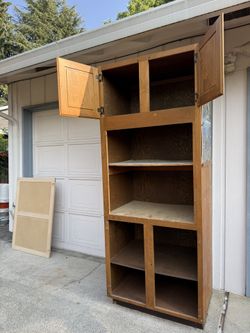 Garage storage cabinet