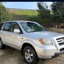 2006 Honda Pilot w/3 rows