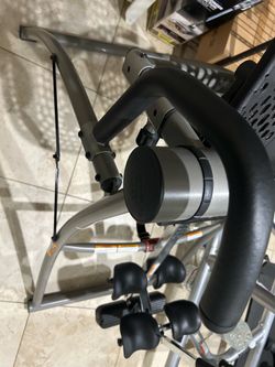 Hang Ups teeter inversion table for releasing back pain
