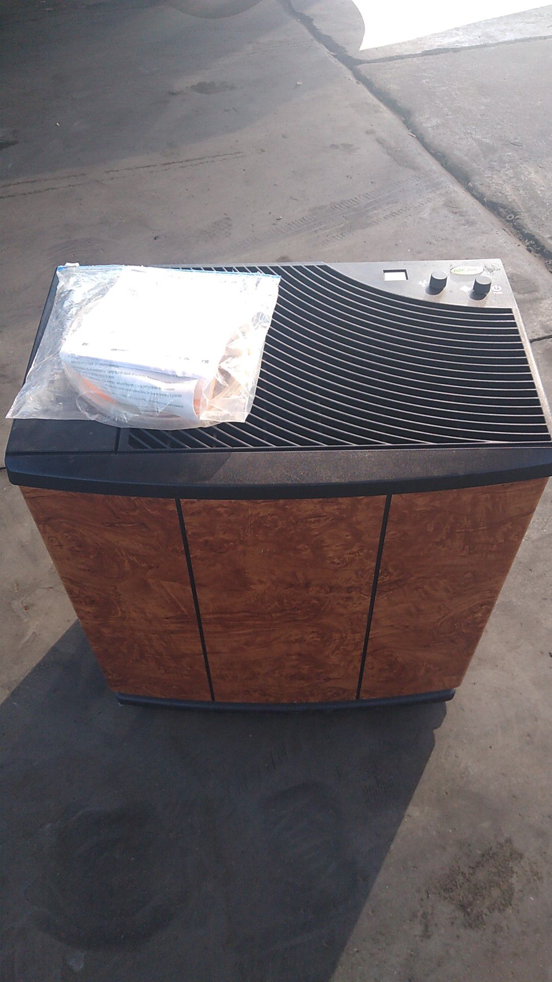 Evaporative humidifier for sale