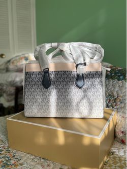 Michael Kors Purse Bag