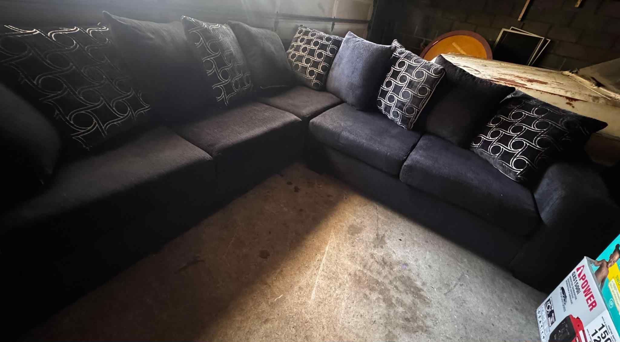 2 Piece Sectional