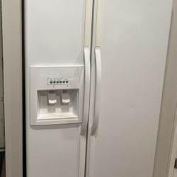 Whirlpool Refrigerator 