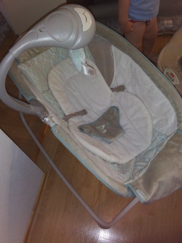 Swing Rocking chair Fisher and price