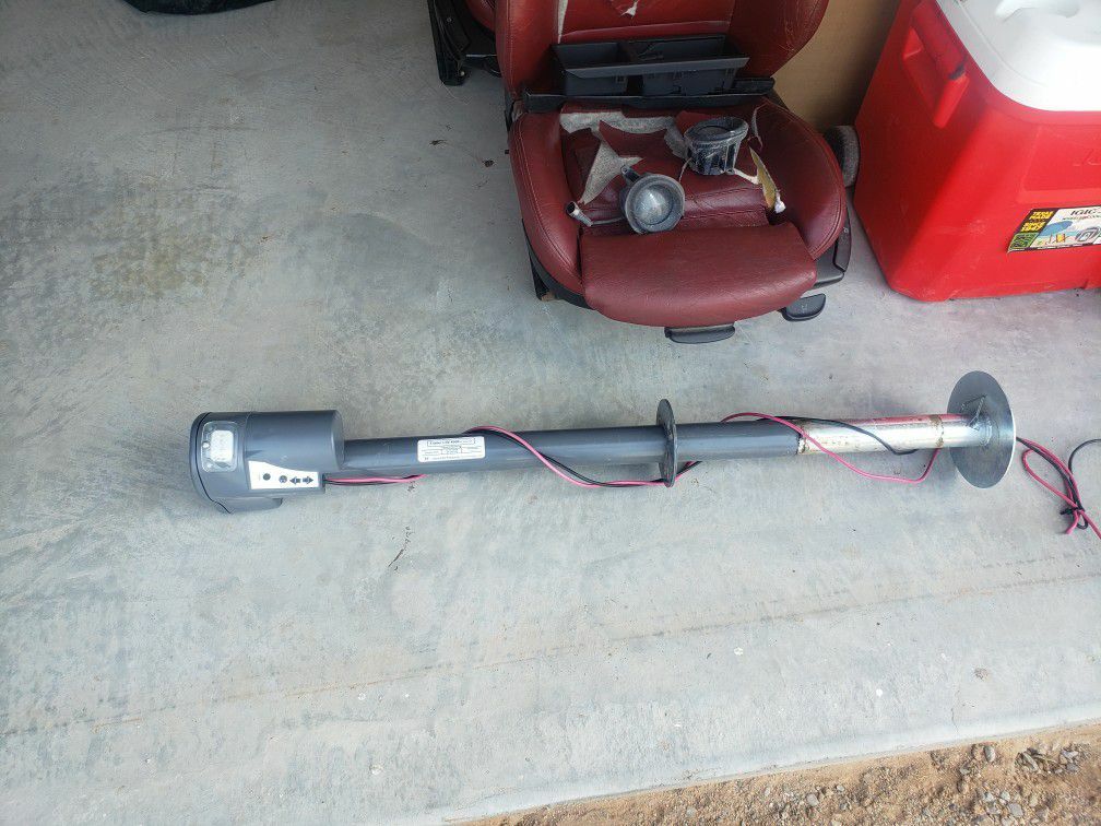 Trailer Life TL4500 Electric Tongue Jack