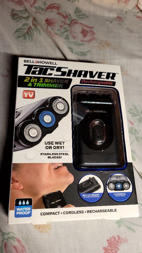 New in box 2 in 1 shaver & Trimmer rechargeable